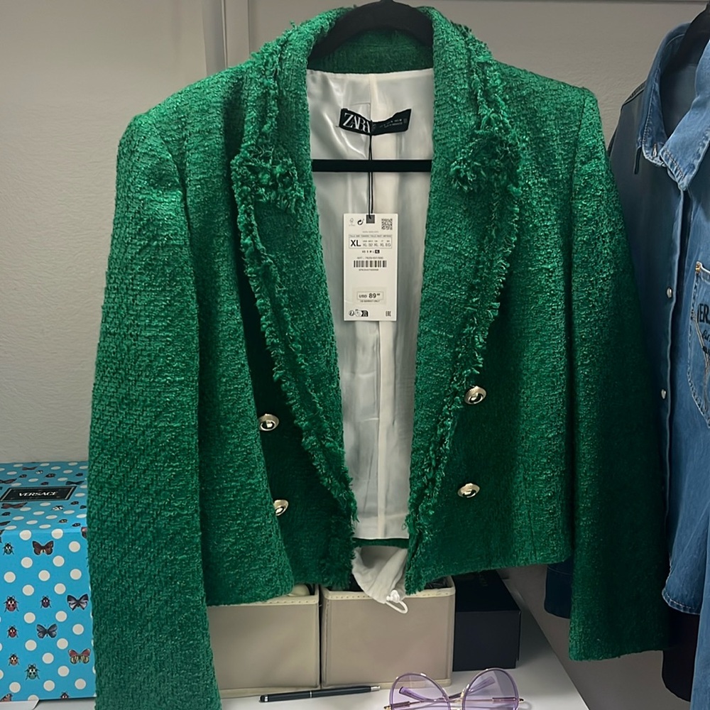 Green tweed jacket